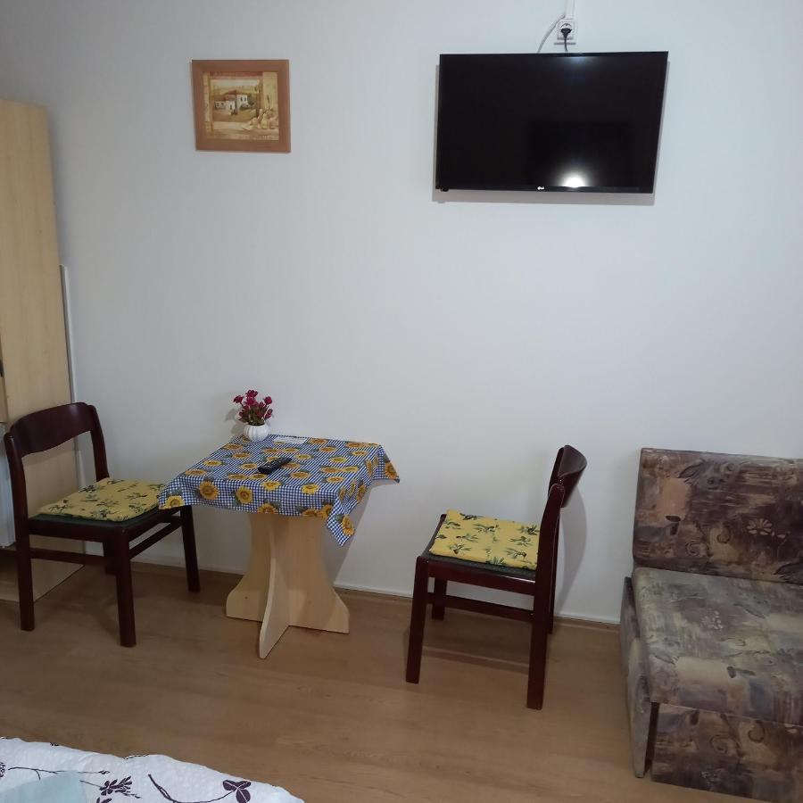 Jucus Vendeghaz Hotell Zalahaláp Exteriör bild
